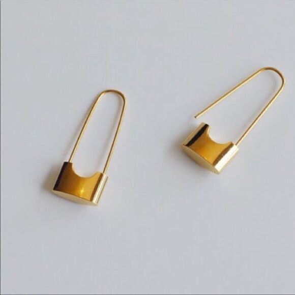 #31B 18K gold plated lock earrings - Picture 1 of 5